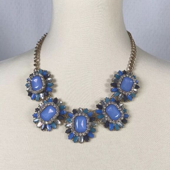 Susan GraverStatement Necklace Blue Rhinestone Flower Chunky Bold 18"+2" NWOT - Picture 4 of 8